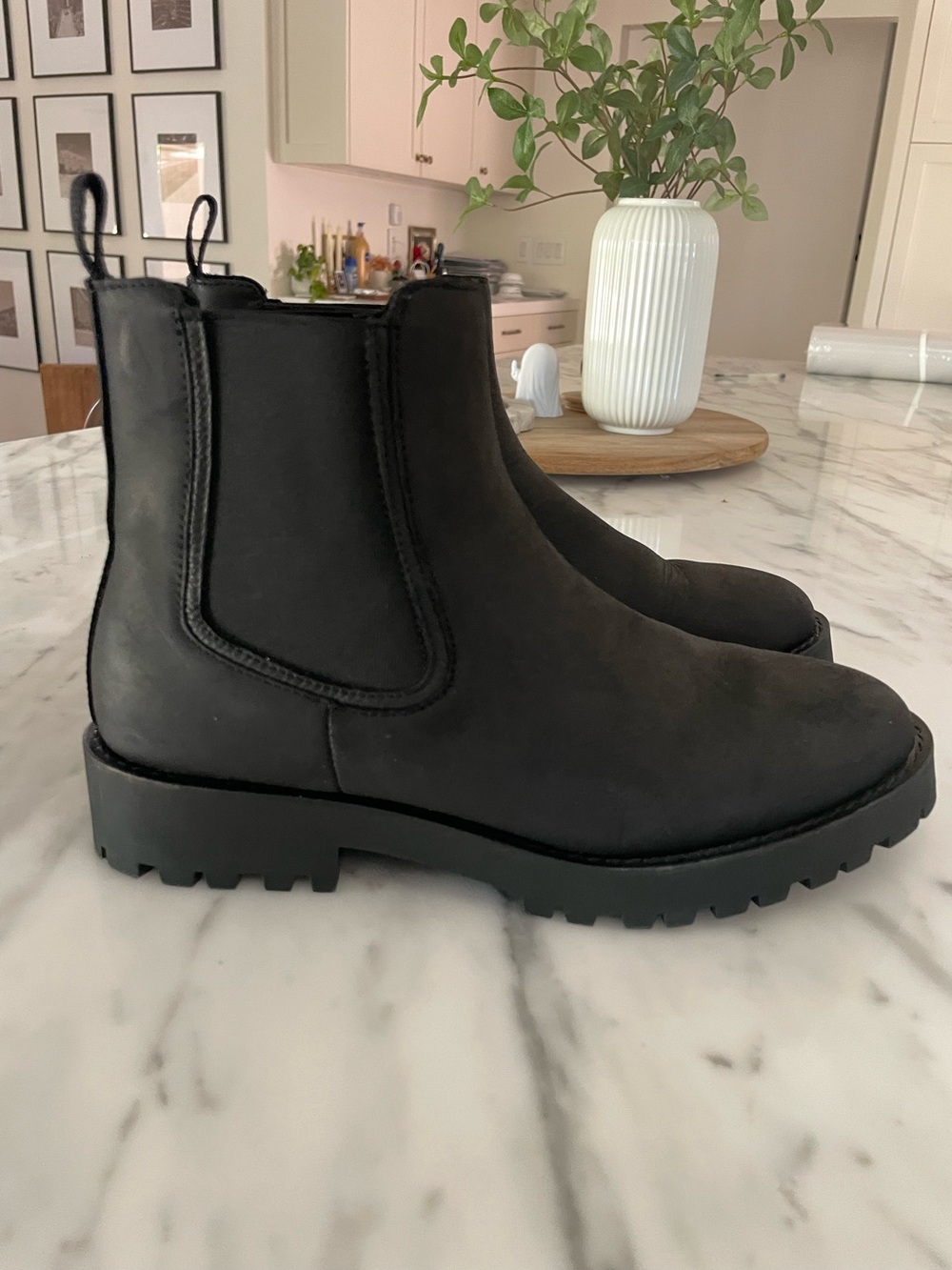 Thursday Boot Company Chelsea Boots Legend Matte Black Leather Size 10 Women - Picture 3 of 12